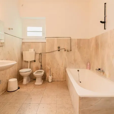 Apartment 4 Bedrooms With City View And Wifi At Lisbon