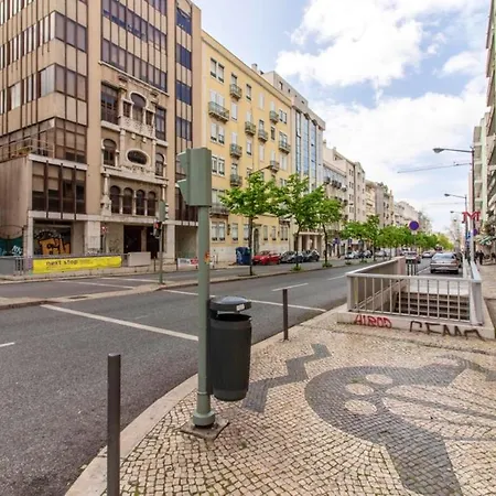 Apartment 4 Bedrooms With City View And Wifi At *