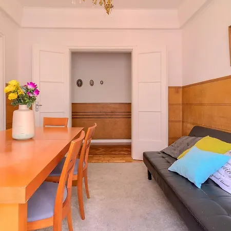 4 Bedrooms With City View And Wifi At Apartment Lissabon
